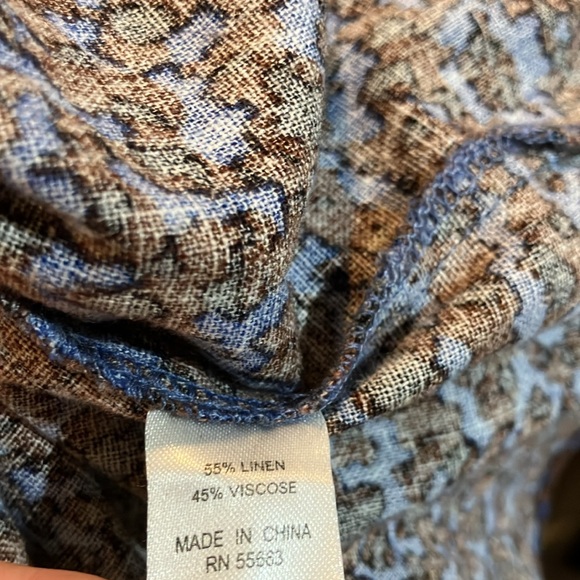 NWT FORCYNTHIA top blue animal print M - Picture 11 of 13
